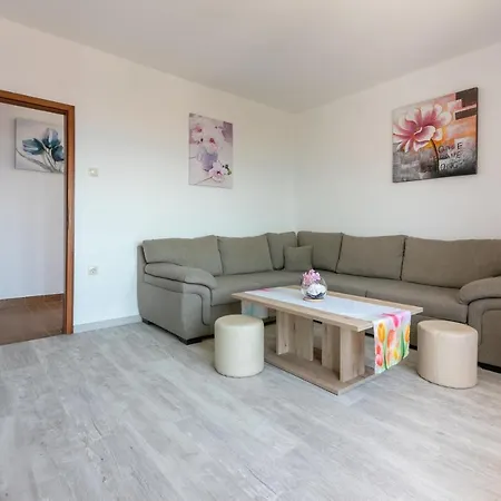Melita Apartman *