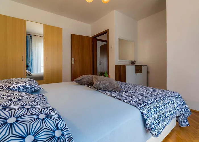 Apartament Melita *